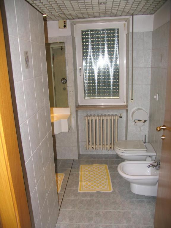 Hotel Oasi Trento Habitación foto